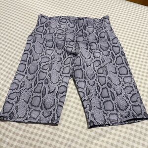 Onzie short